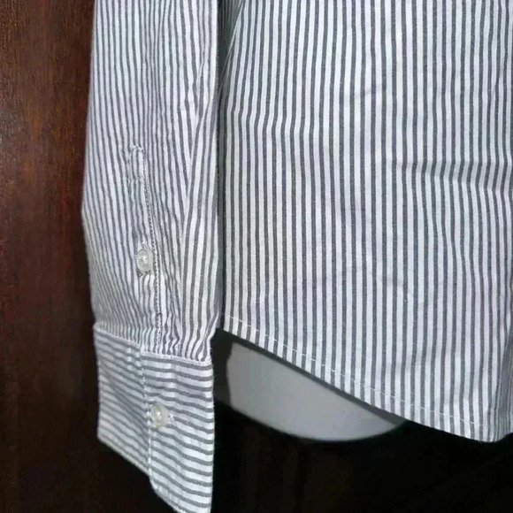 Elle Button Down Shirt Women’s Size 12 / Stripes w/ Rhinestone Neck - Picture 7 of 15